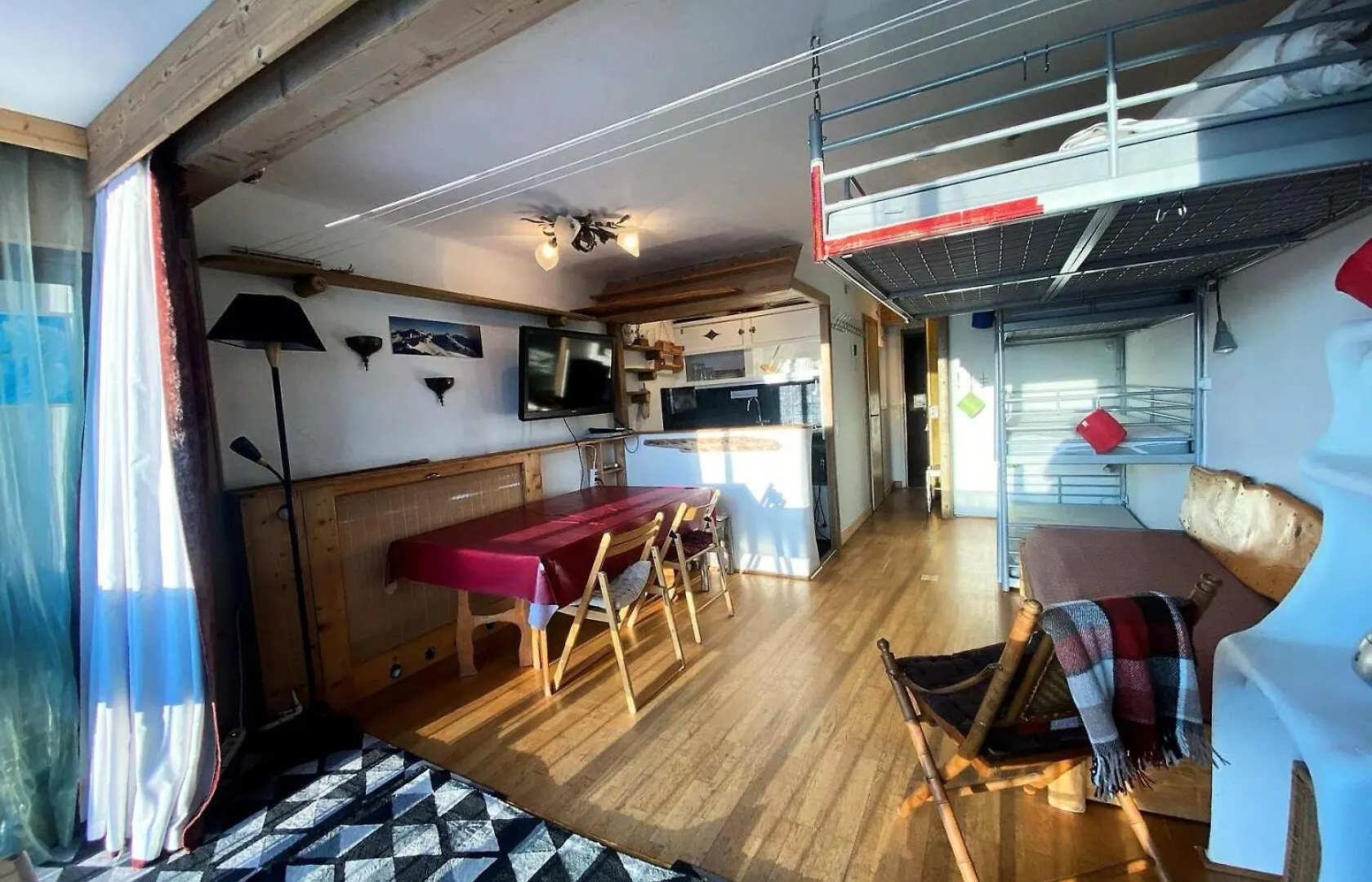 Residence Neves - Val Thorens Location: Joli Studio 4 Personnes Dans Un Quartier Anime Et Jeune